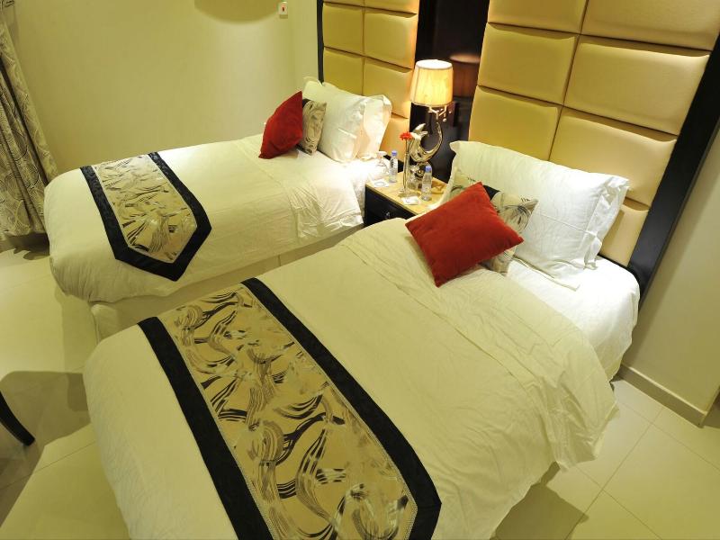 Al Janadriyah Suites 7 image