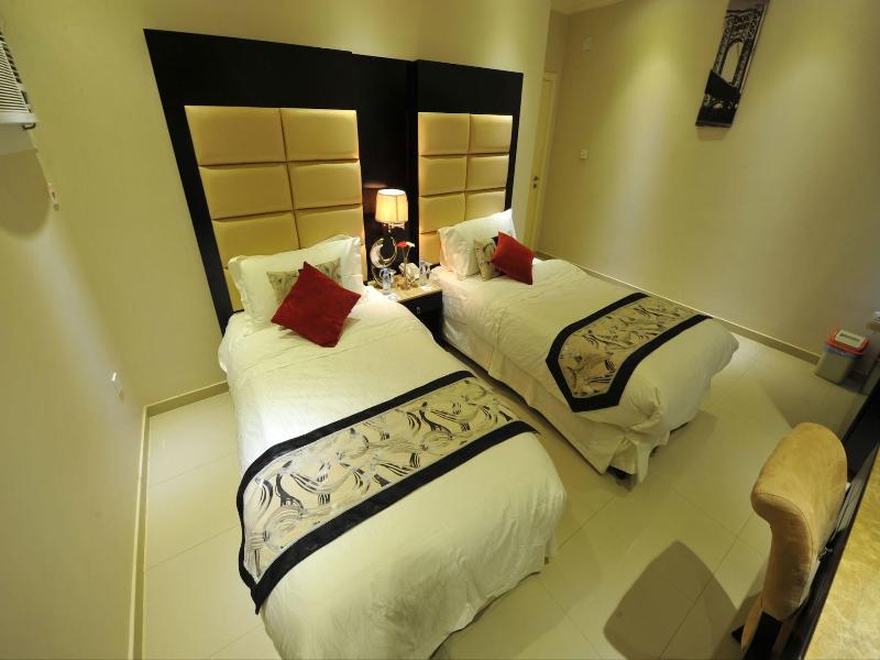 Al Janadriyah Suites 7 image