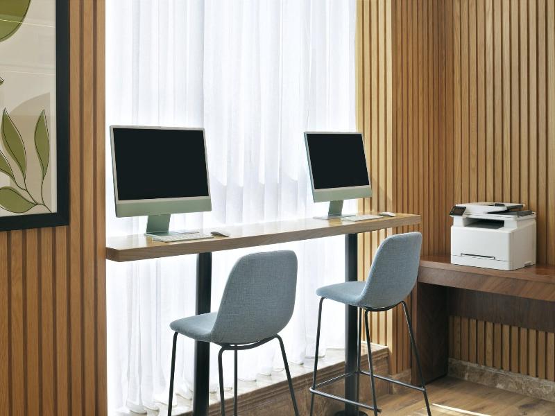 Holiday Inn Jeddah Corniche By Ihg image