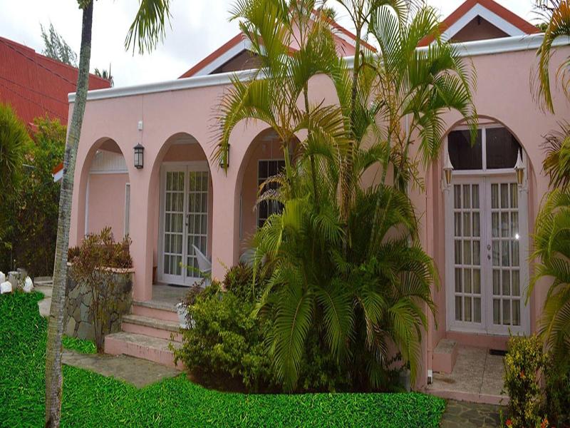 Beachcross Villa Apartments image