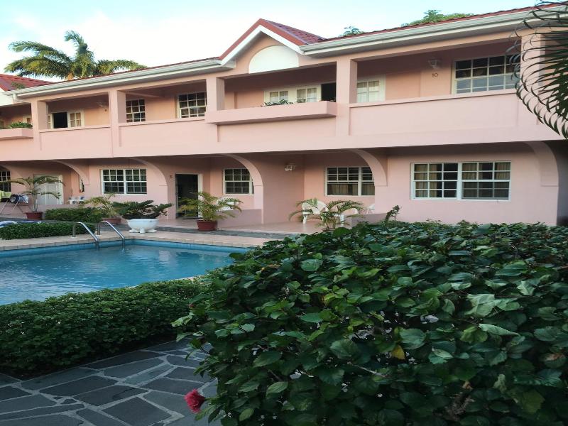 Beachcross Villa Apartments image