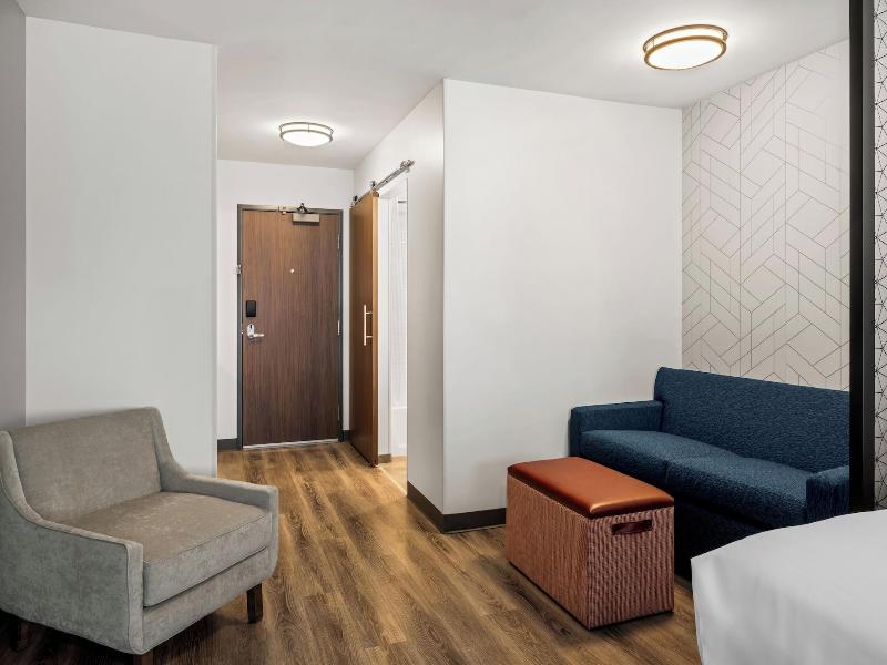 Everhome Suites Somerset South Brunswick image