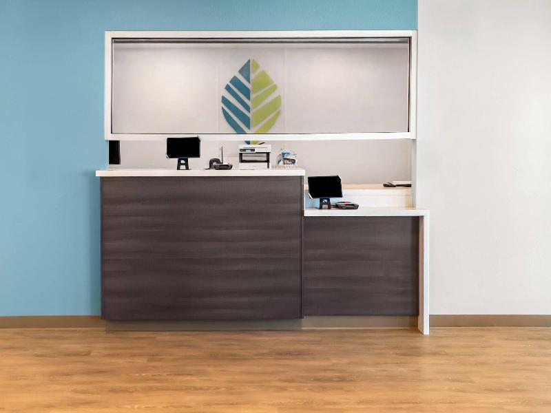 Woodspring Suites Greenville Airport image