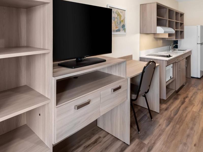 Woodspring Suites Greenville Airport image