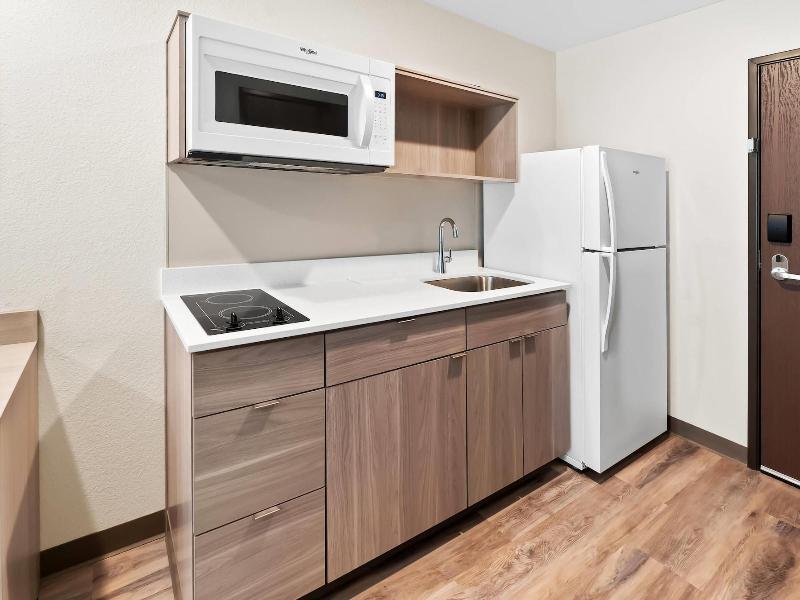 Woodspring Suites Greenville Airport image