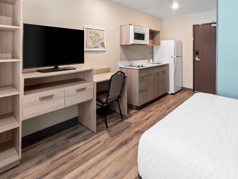 Woodspring Suites Greenville Airport image