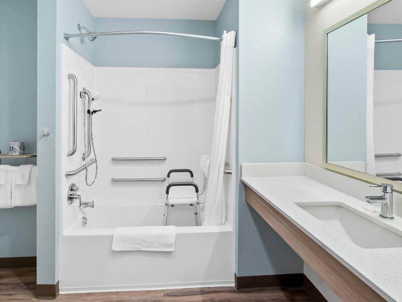 Woodspring Suites Greenville Airport image