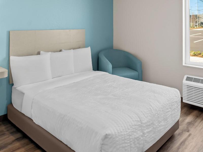 Woodspring Suites Greenville Airport image