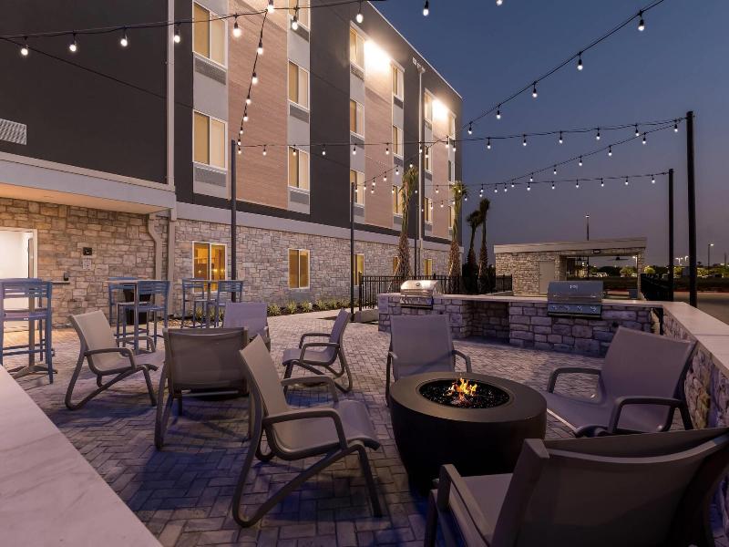 Everhome Suites Brownsville image
