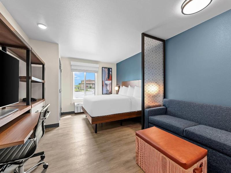 Everhome Suites Brownsville image