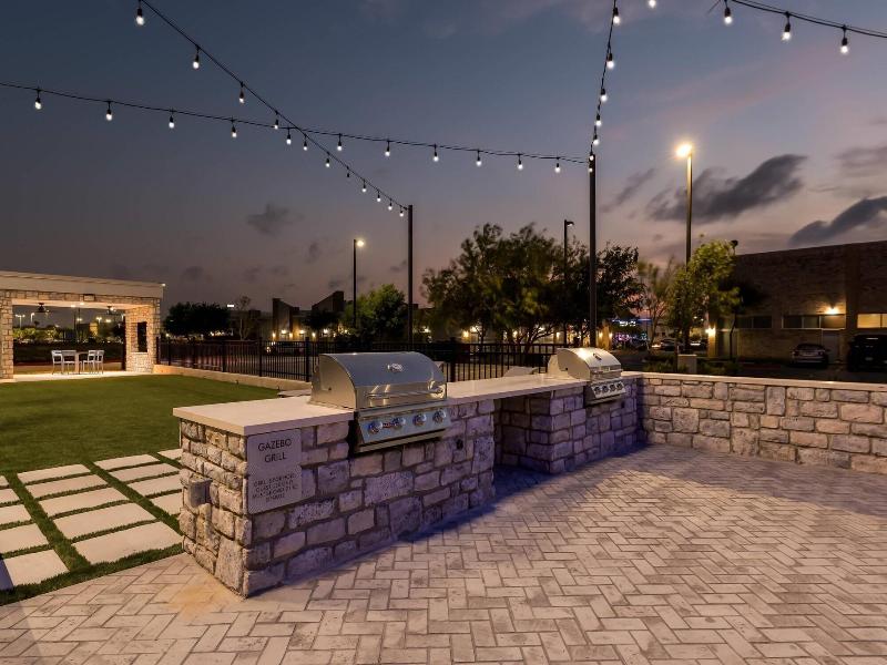 Everhome Suites Brownsville image