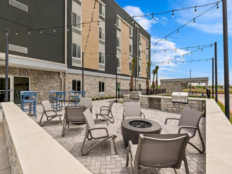 Everhome Suites Brownsville image