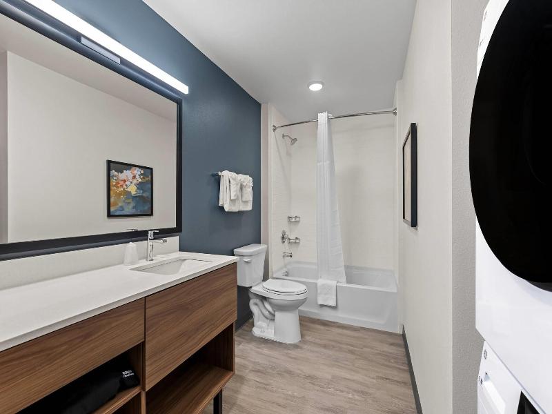 Everhome Suites Brownsville image