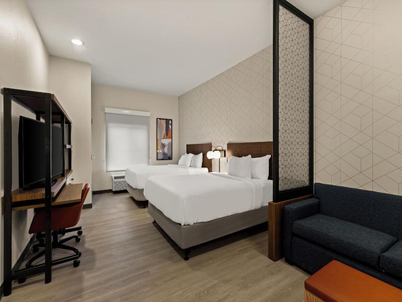 Everhome Suites Brownsville image