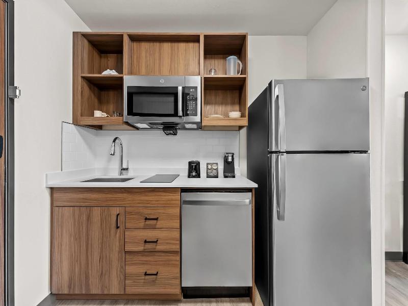 Everhome Suites Brownsville image