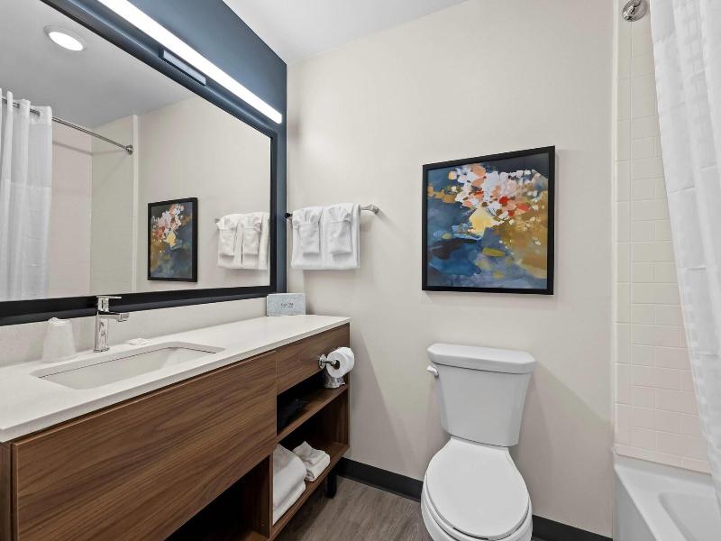 Everhome Suites Brownsville image