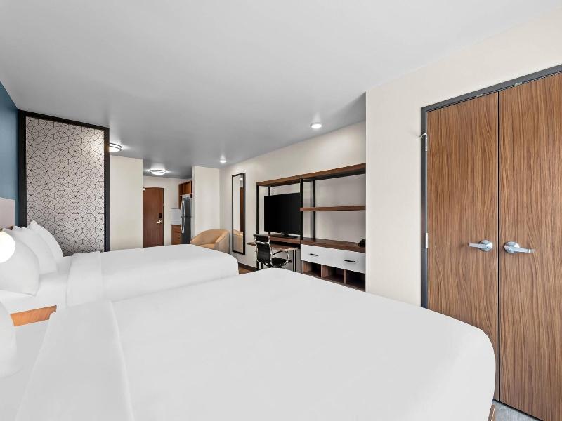 Everhome Suites Brownsville image
