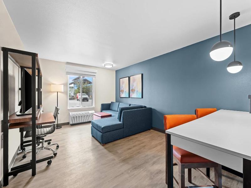 Everhome Suites Brownsville image