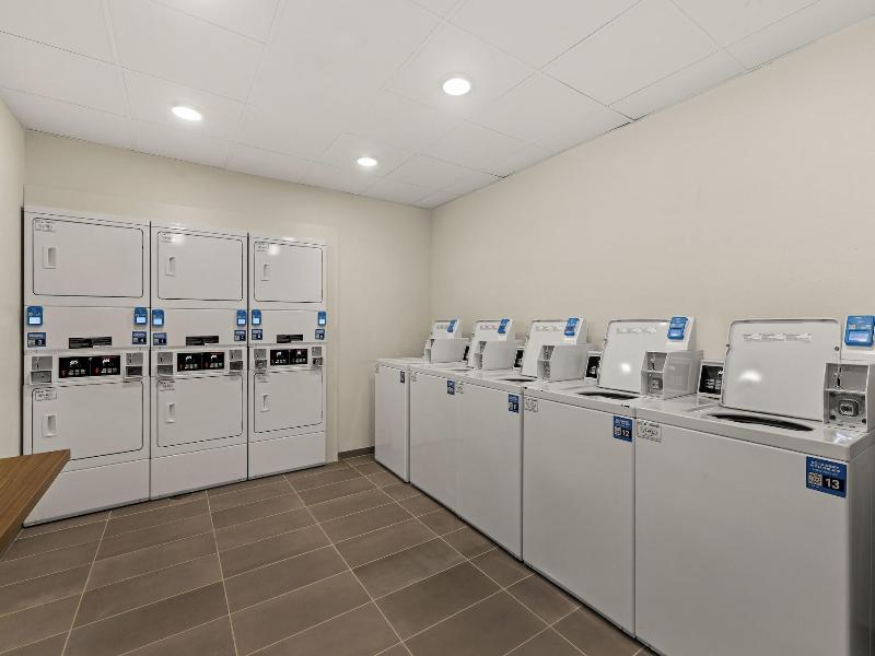 Everhome Suites Brownsville image