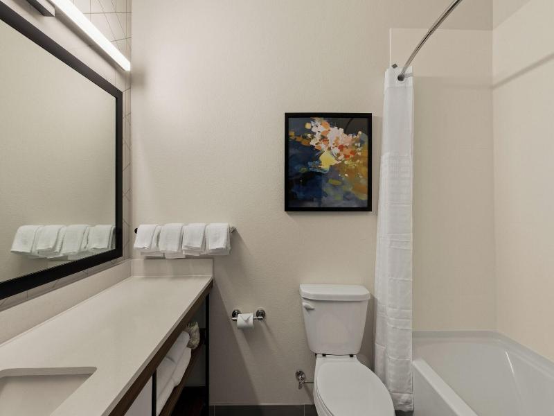 Everhome Suites Brownsville image