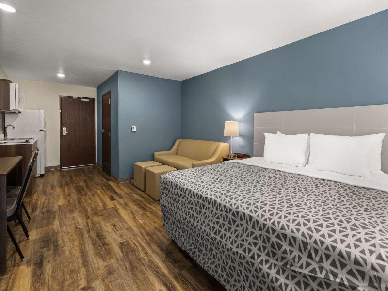 Woodspring Suites Bowling Green I 65 image