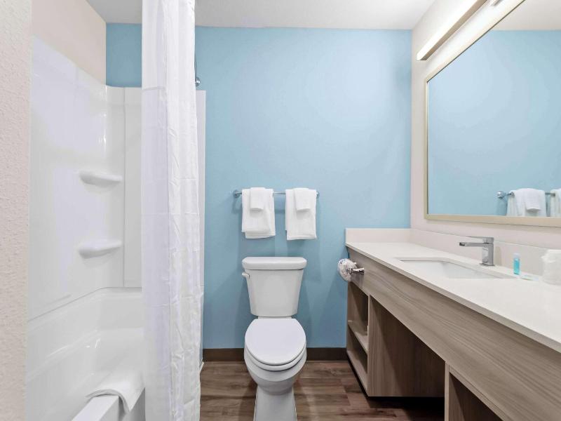 Woodspring Suites Pensacola West 5
