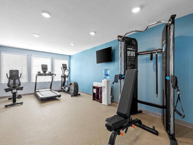Woodspring Suites St Peters Ofallon image