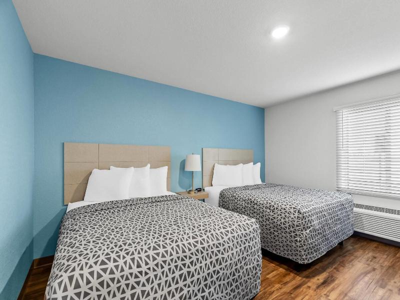 Woodspring Suites St Peters Ofallon image