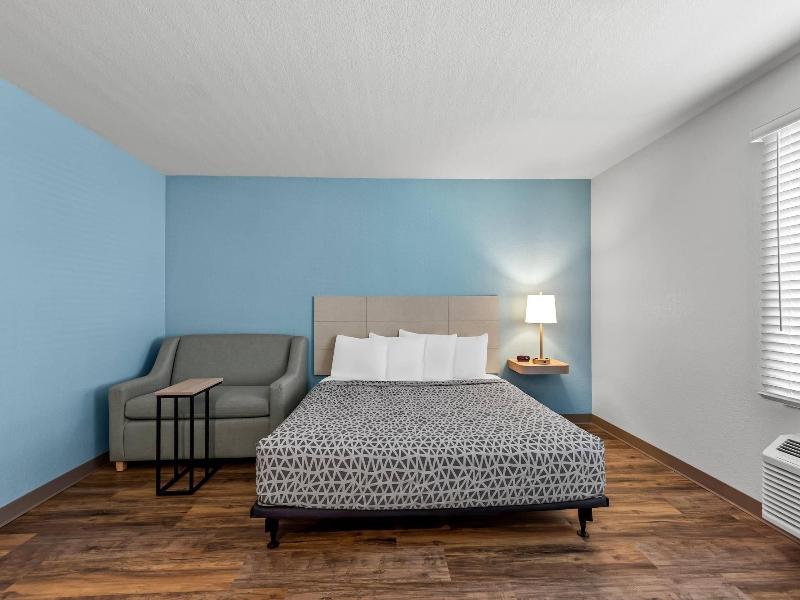 Woodspring Suites St Peters Ofallon image