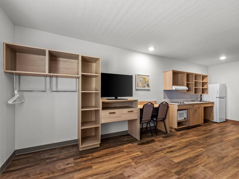Woodspring Suites St Peters Ofallon image