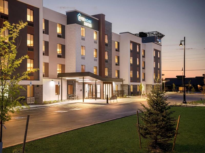 Everhome Suites Bozeman image