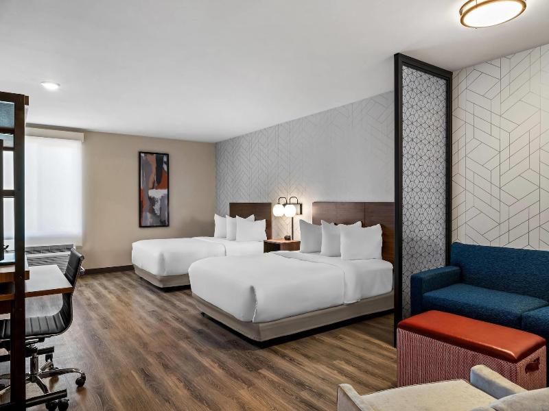 Everhome Suites Bozeman image