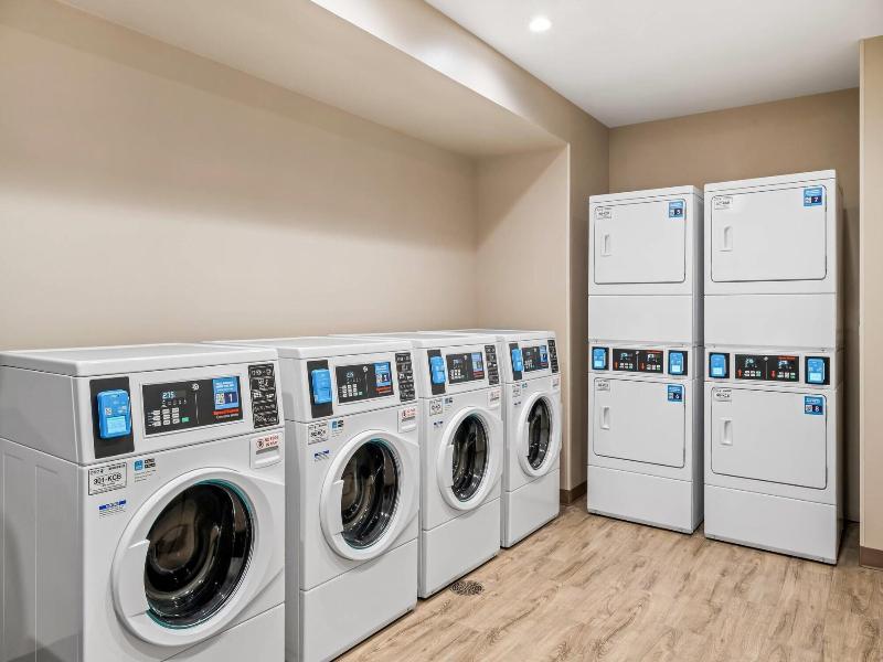 Everhome Suites Bozeman image