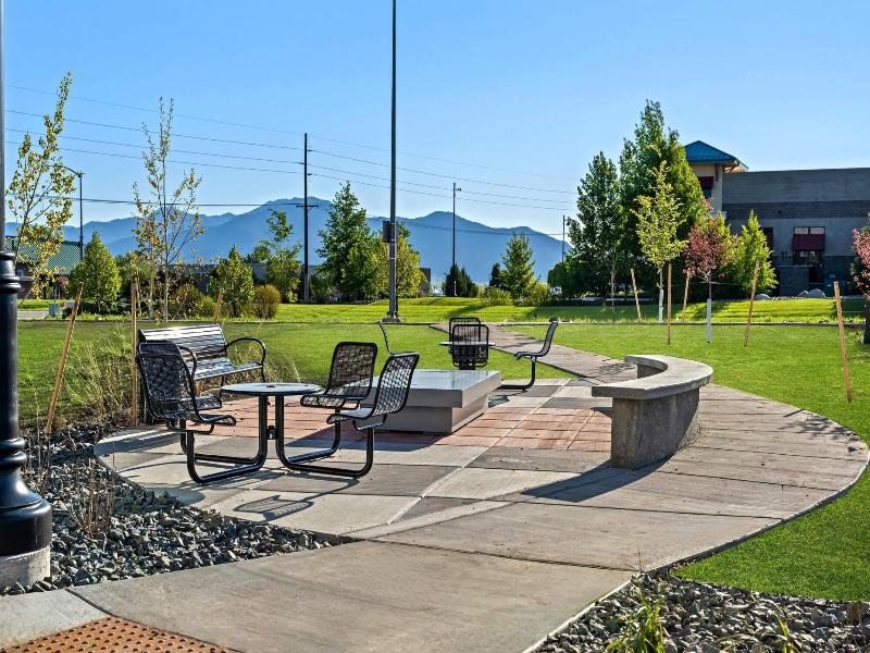 Everhome Suites Bozeman image