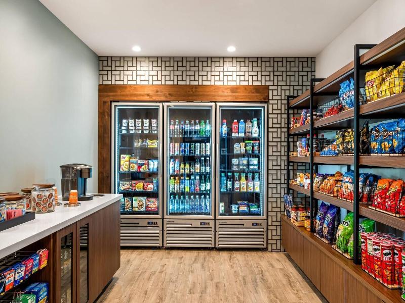 Everhome Suites Bozeman image