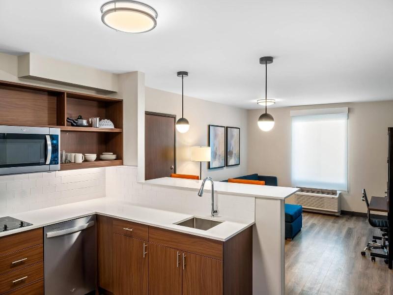 Everhome Suites Bozeman image