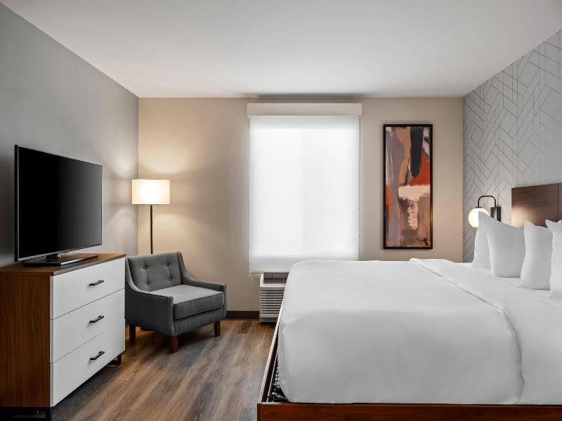 Everhome Suites Bozeman image