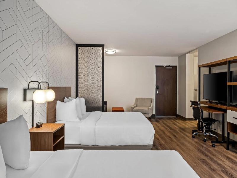 Everhome Suites Bozeman image