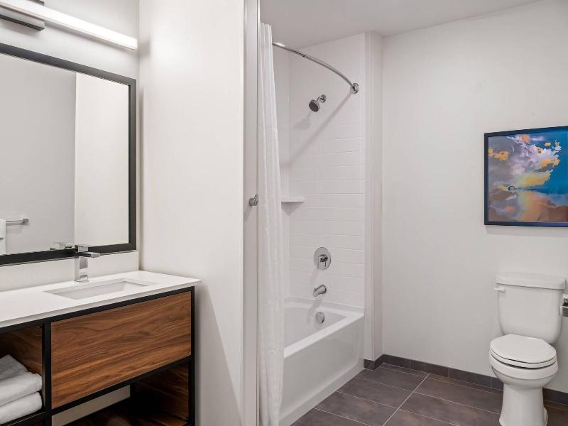 Everhome Suites Bozeman image