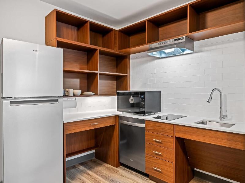 Everhome Suites Bozeman image