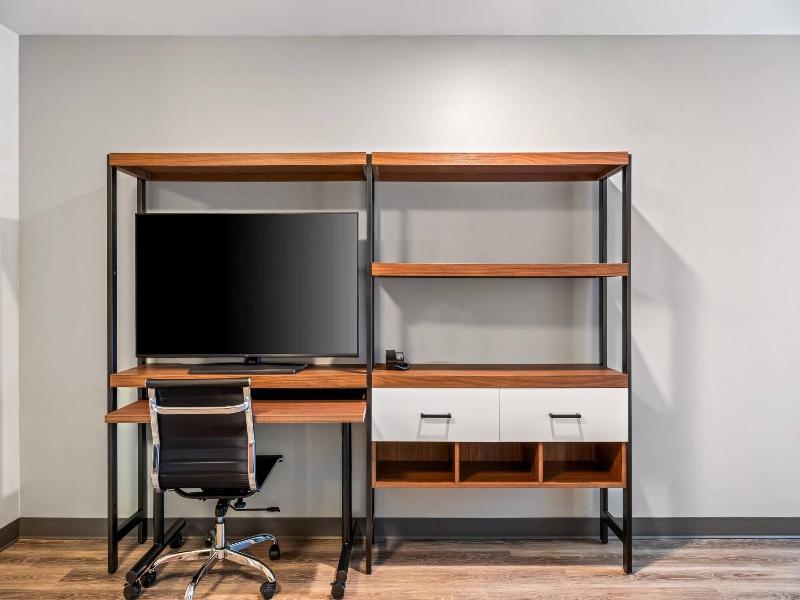 Everhome Suites Bozeman image