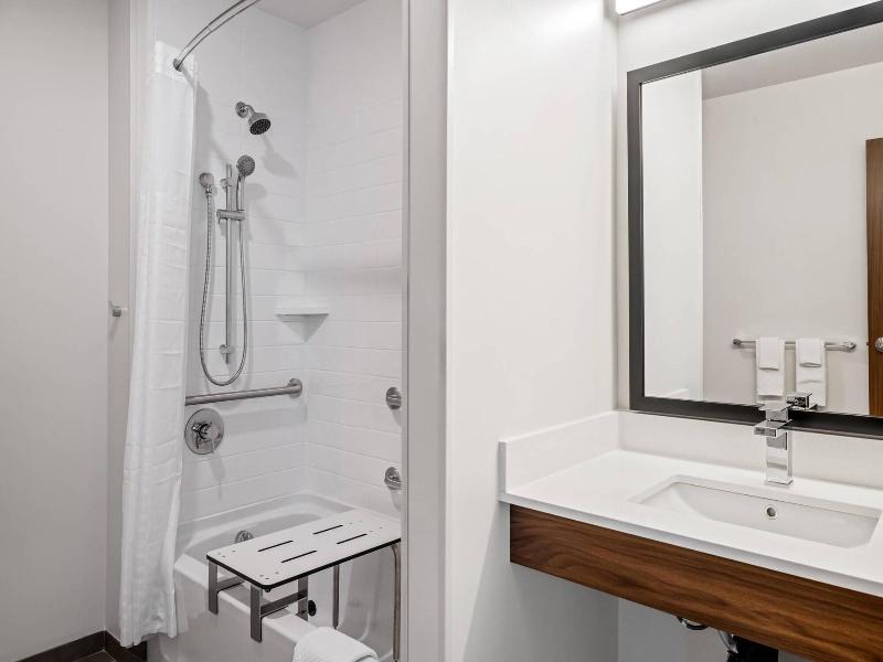 Everhome Suites Bozeman image