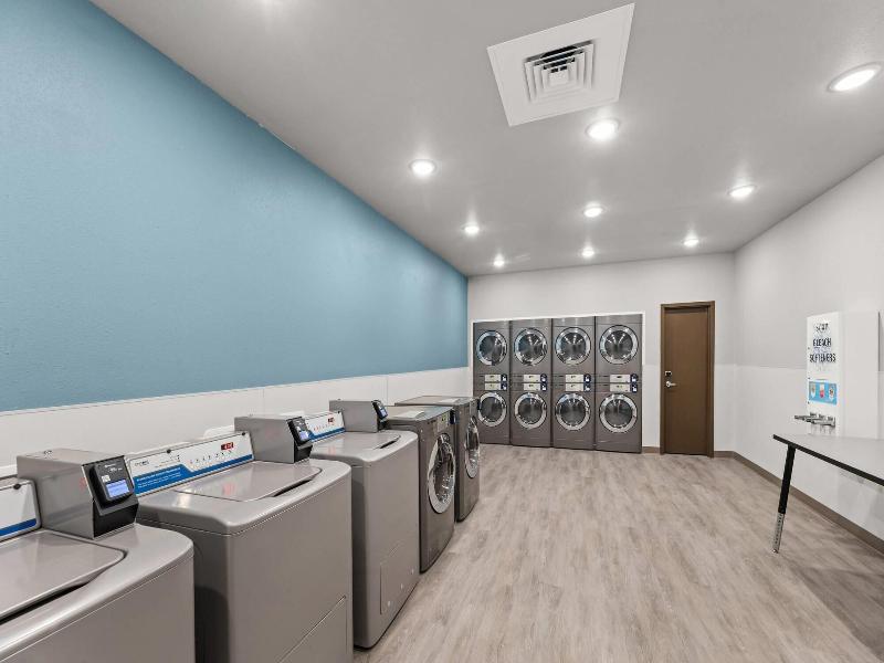 Woodspring Suites Jackson Pearl I 20