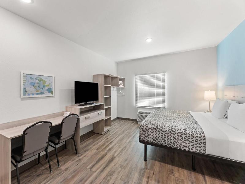 Woodspring Suites Jackson Pearl I 20 image