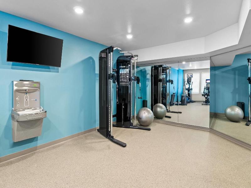 Woodspring Suites Richmond Airport