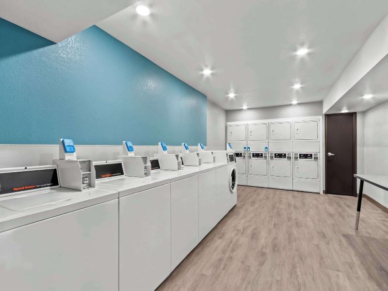 Woodspring Suites Gilbert Mesa Gateway Airport image