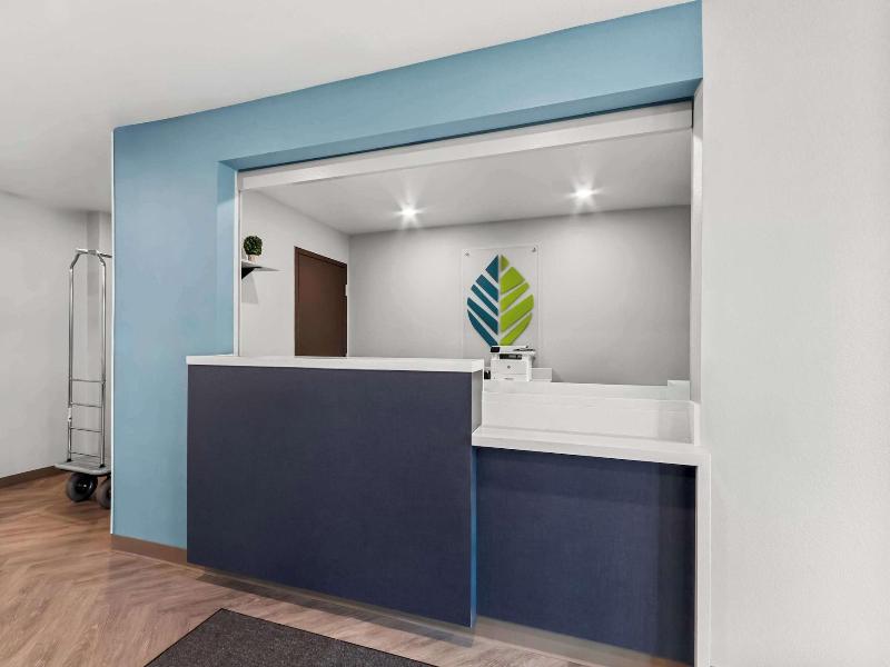 Woodspring Suites Gilbert Mesa Gateway Airport image
