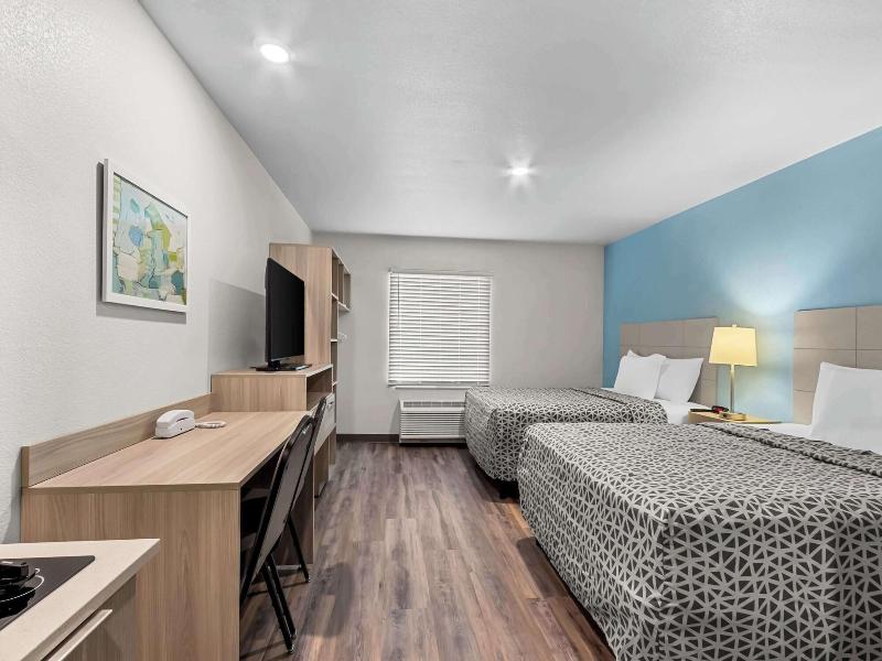 Woodspring Suites Gilbert Mesa Gateway Airport image