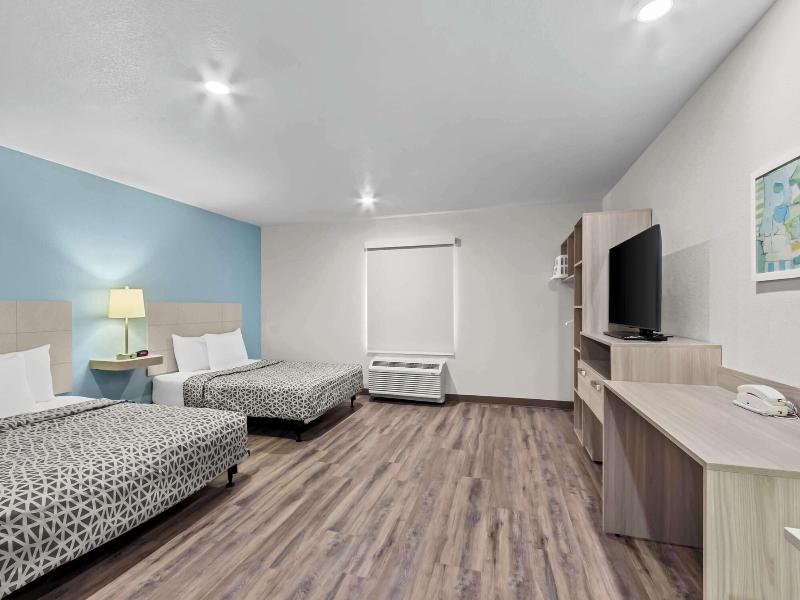 Woodspring Suites Gilbert Mesa Gateway Airport image