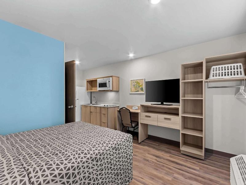 Woodspring Suites Gilbert Mesa Gateway Airport image